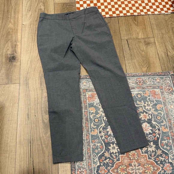 Zara Gray Ankle Cropped Pants Slim Fit 4 - Picture 1 of 3
